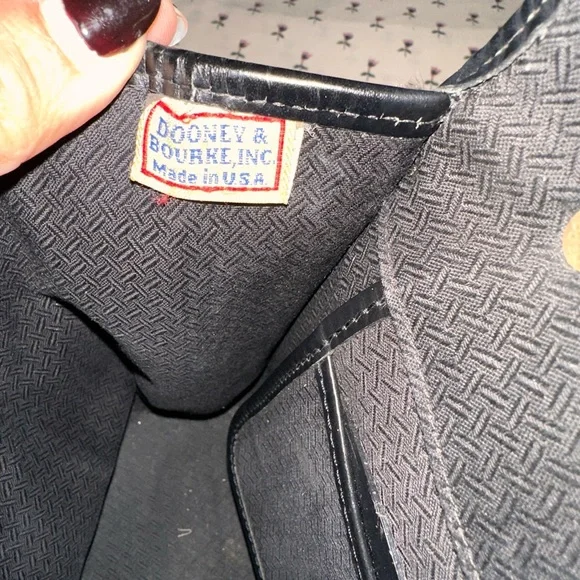 Vintage Y2K Dooney & Bourke Cabriolet black perforated leather backpack - Picture 8 of 10